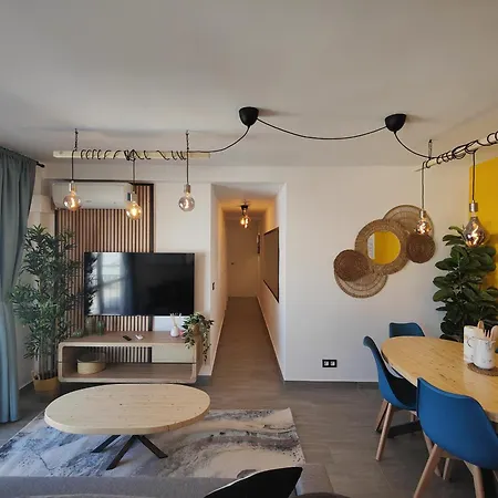 Ap187 Coronado 78 - *